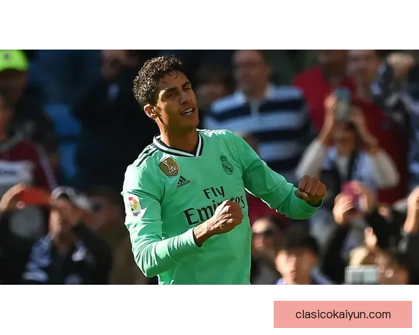 瓦拉内速度优势凸显，持续提升竞技状态助球队防线稳固