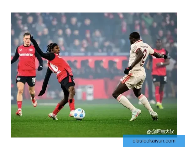 拜仁在最新一场比赛中表现稳健，继续保持强劲竞争力引发关注。